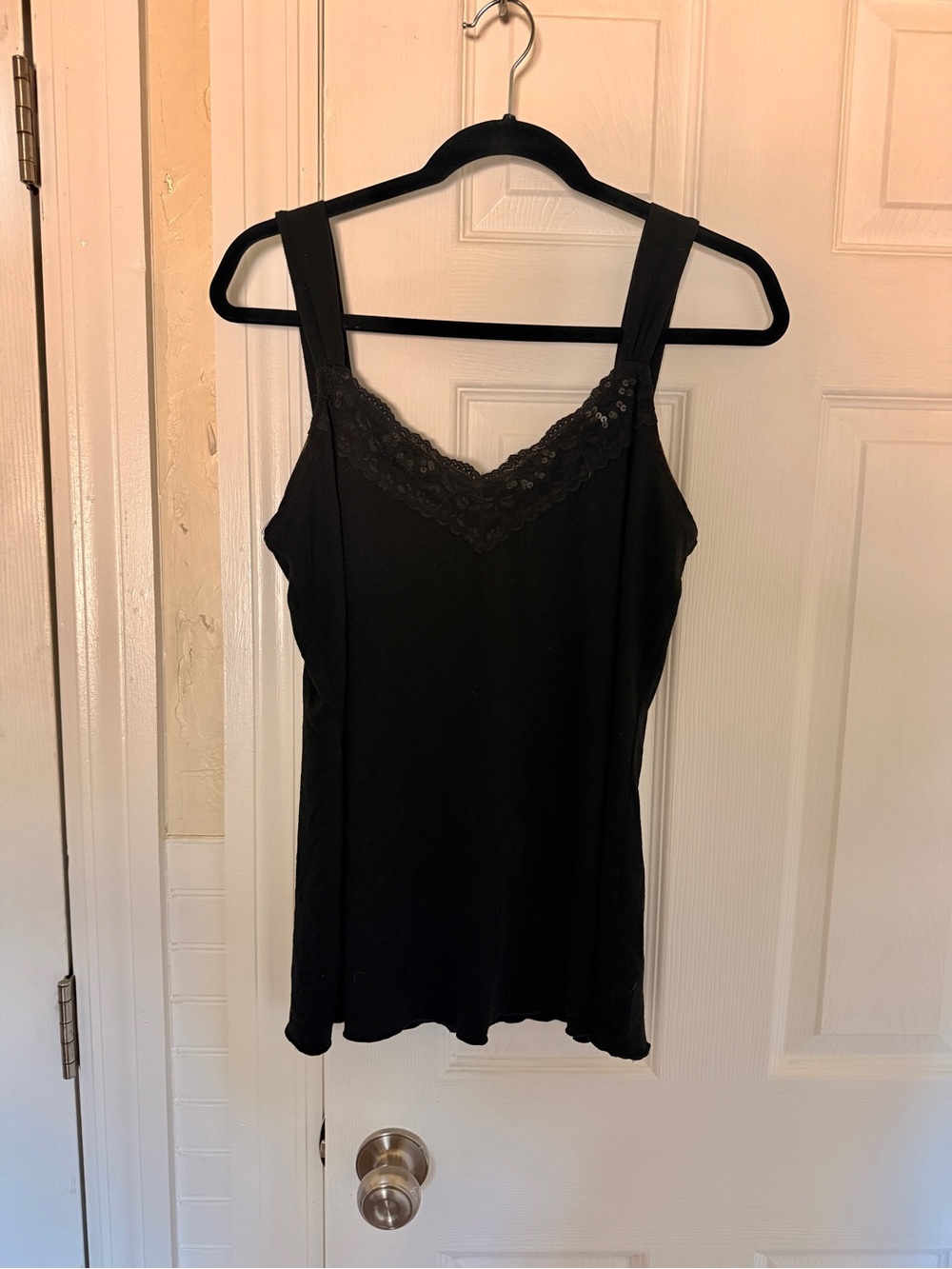 Sleek Black Lace-Trim Tank Top for Women